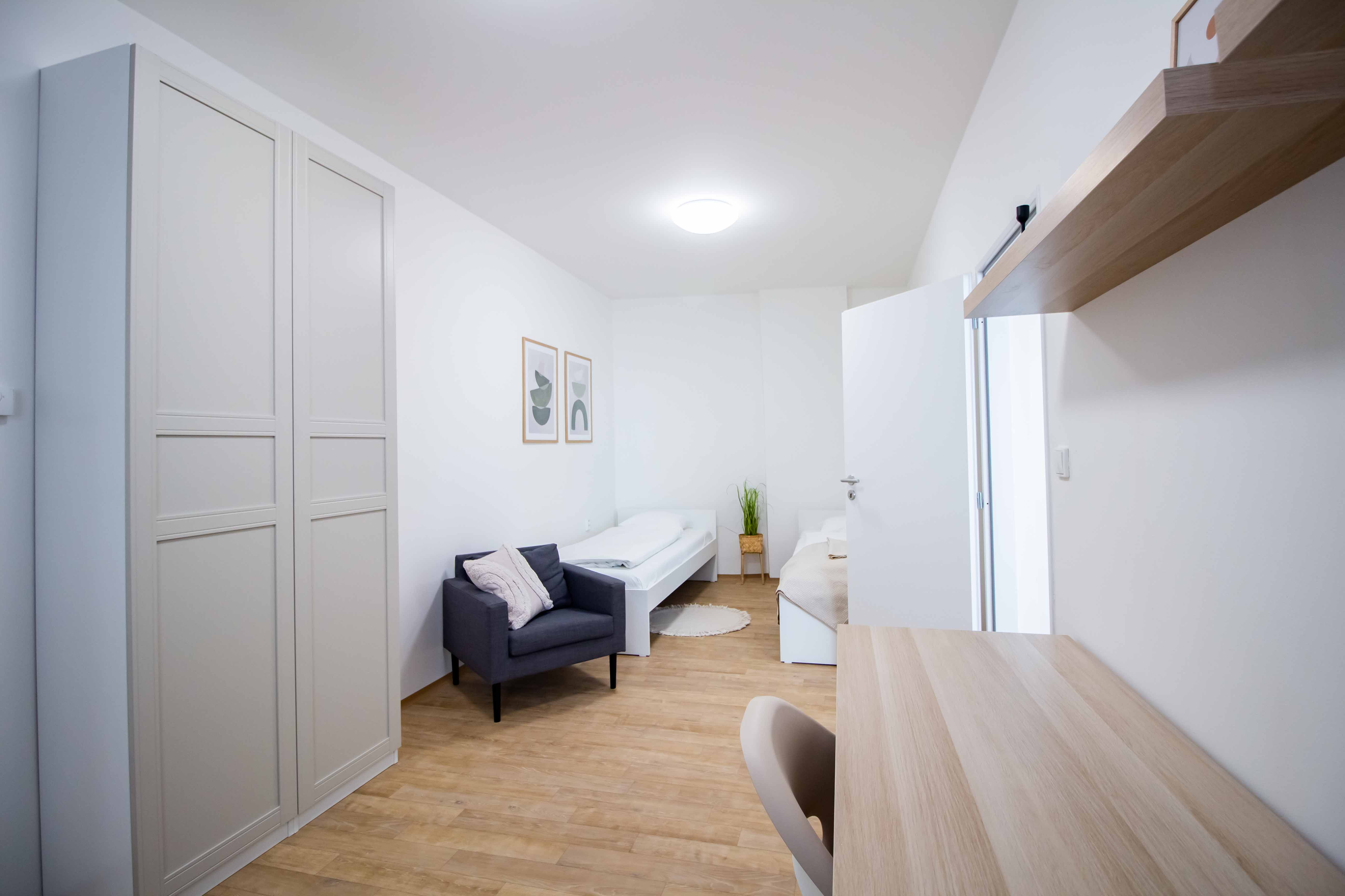 Pronájem lůžek v nově zrekonstruovaném moderním bytě 2+1, centrum Brna – ideální pro 5 studentů — foto 4