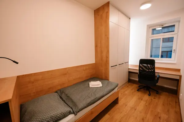 Elegantní byt se 3 ložnicemi, vlastní terasou a zahradou | Ubytování až pro 6 osob — foto 4