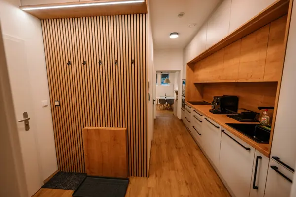 Elegantní byt se 3 ložnicemi, vlastní terasou a zahradou | Ubytování až pro 6 osob — foto 8