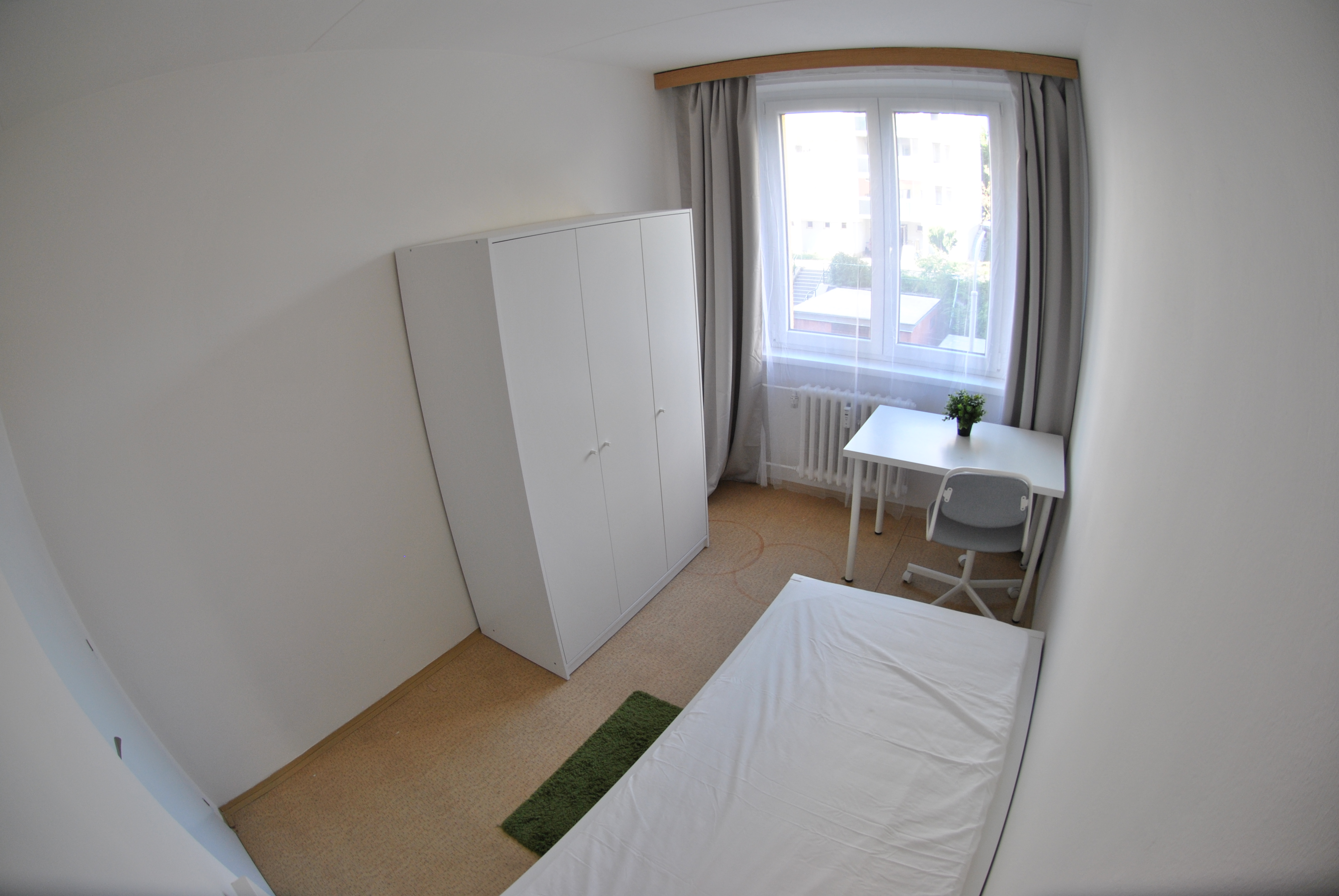 Útulný jednolůžkový pokoj ve sdíleném bytě se 4 ložnicemi | Brno – Bohunice